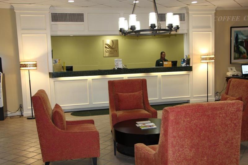 Quality Inn Roanoke Airport Eksteriør billede