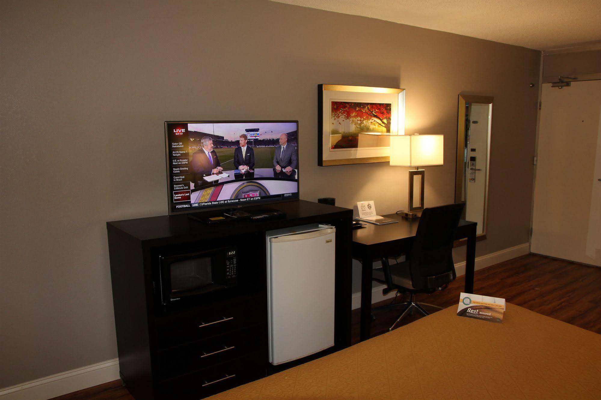 Quality Inn Roanoke Airport Eksteriør billede